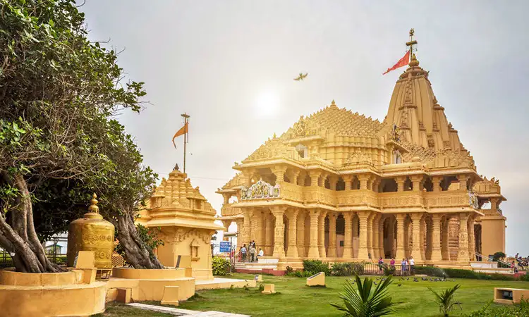Dwarka Somnath Jamnagar Tour from Bangalore